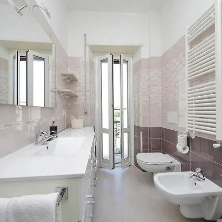 Apartment Ostiense Station Penthouse Rom