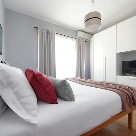 Ostiense Station Penthouse *