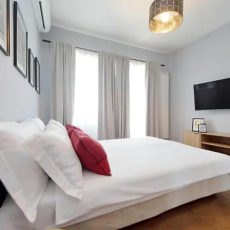 Ostiense Station Penthouse *